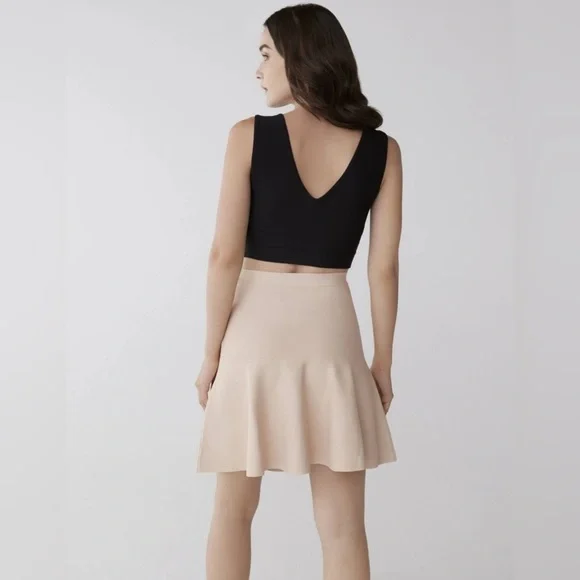🔥BCBGMaxaria🔥 | Ingrid a-line high waisted skirt in bare pink - Picture 3 of 13